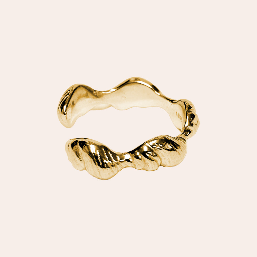 Relief Curvy Ring 14K vergoldet
